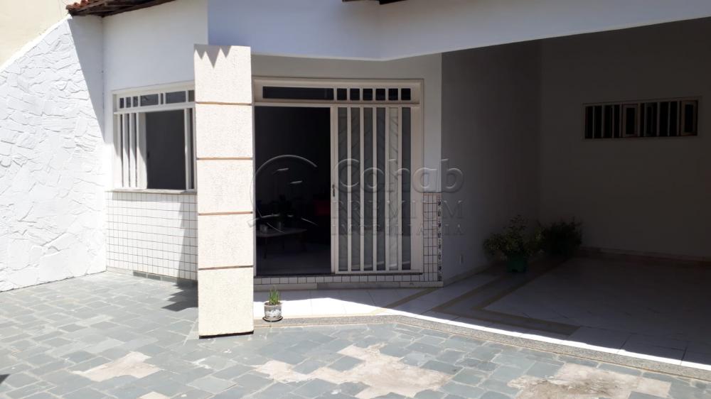 Comprar Casa / Padr&atilde;o em Aracaju R$ 850.000,00 - Foto 3