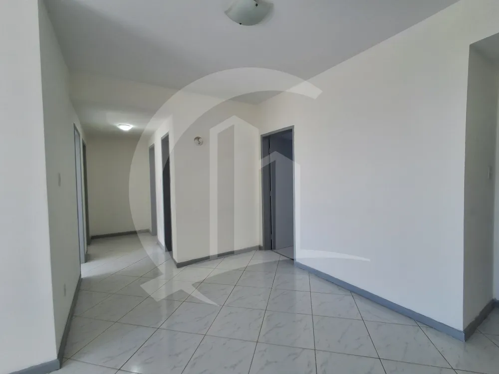 Alugar Apartamento / Padr&atilde;o em Aracaju R$ 2.200,00 - Foto 6