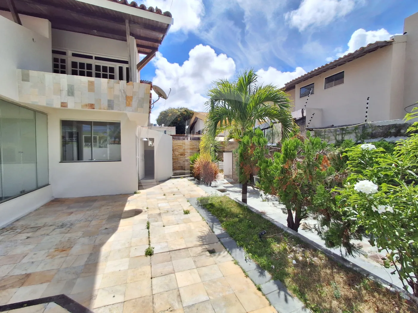 Comprar Casa / Padr&atilde;o em Aracaju R$ 1.000.000,00 - Foto 4