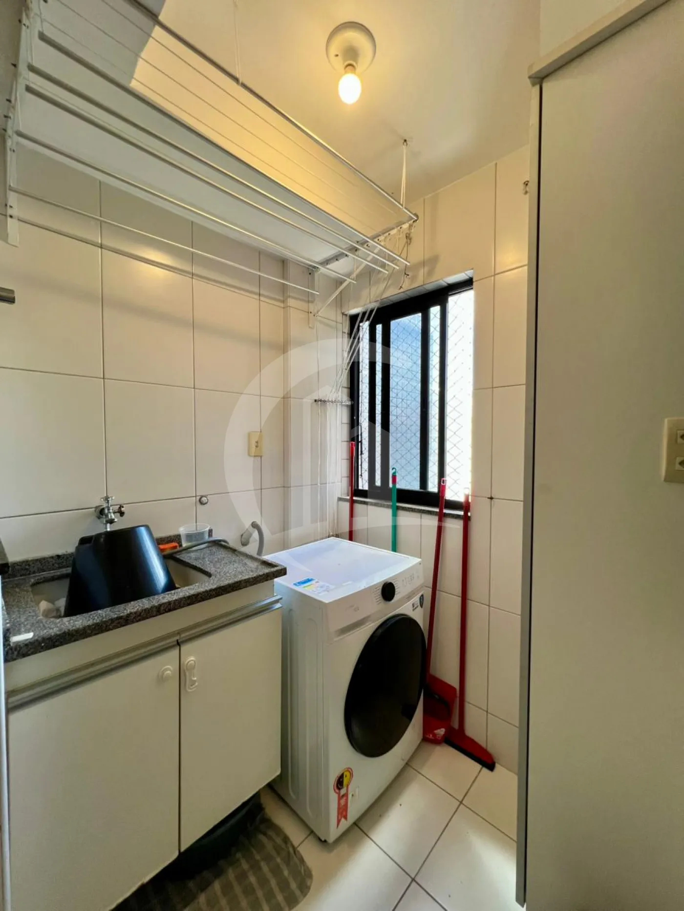 Alugar Apartamento / Padr&atilde;o em Aracaju R$ 2.800,00 - Foto 14