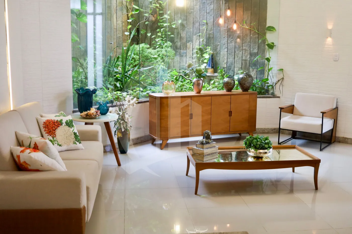 Alugar Casa / Casa Residencial em Aracaju R$ 11.500,00 - Foto 2