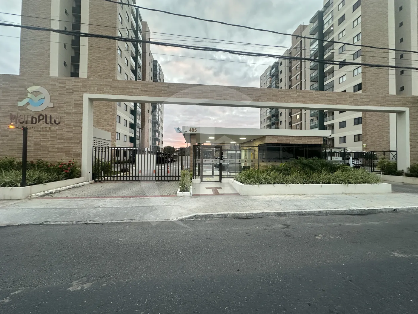 Alugar Apartamento / Padr&atilde;o em Aracaju R$ 2.500,00 - Foto 3