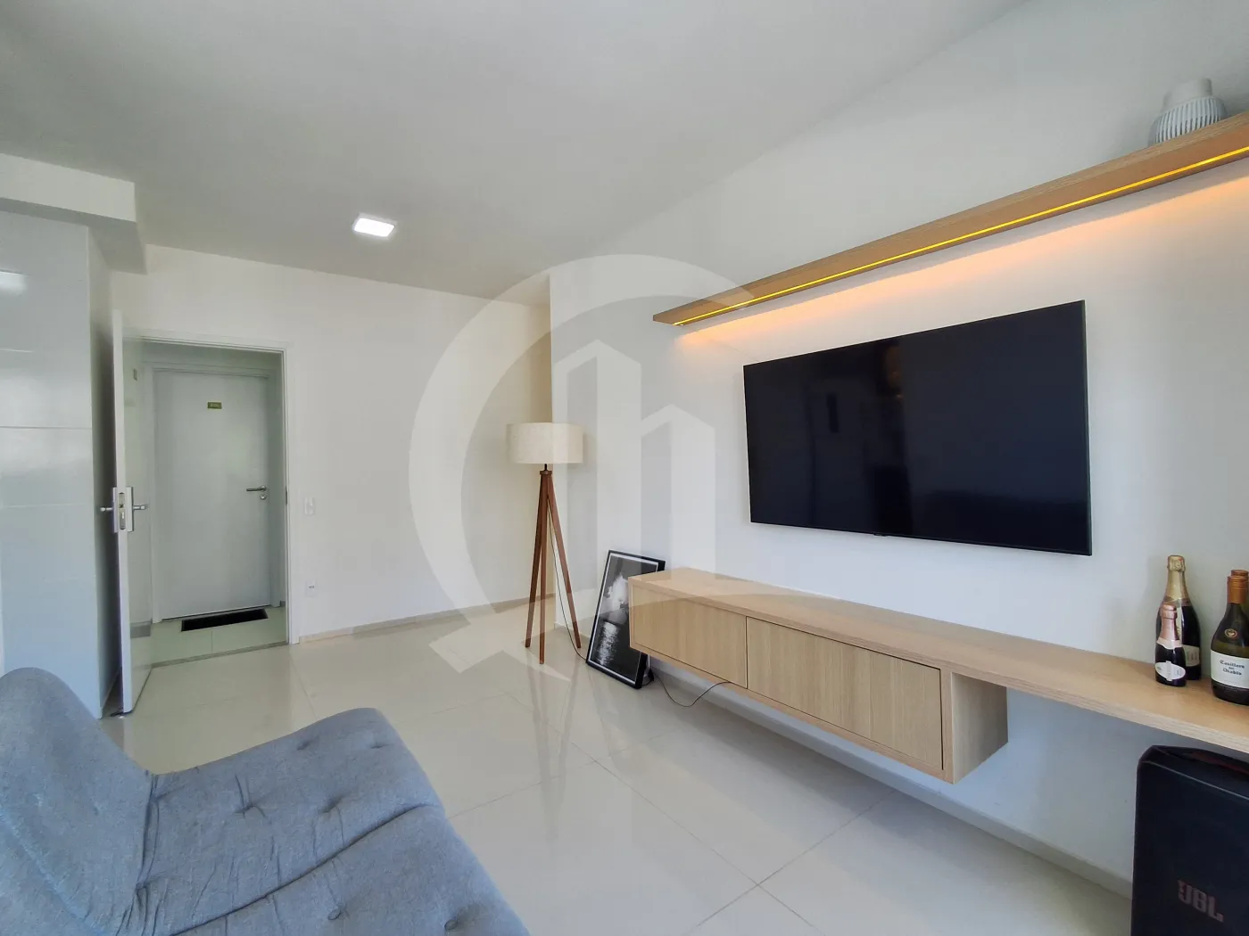 Alugar Apartamento / Padr&atilde;o em Aracaju R$ 5.500,00 - Foto 2