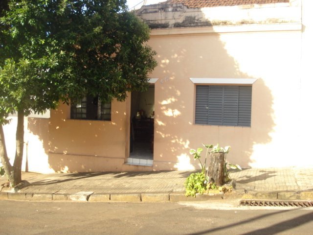 Casa / Padr&atilde;o em S&atilde;o Carlos 