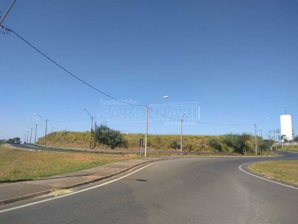 Terreno / Padrão em São Carlos , Comprar por R$8.000.000,00
