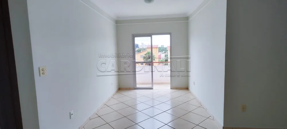 Alugar Apartamento / Padr&atilde;o em S&atilde;o Carlos R$ 1.000,00 - Foto 12