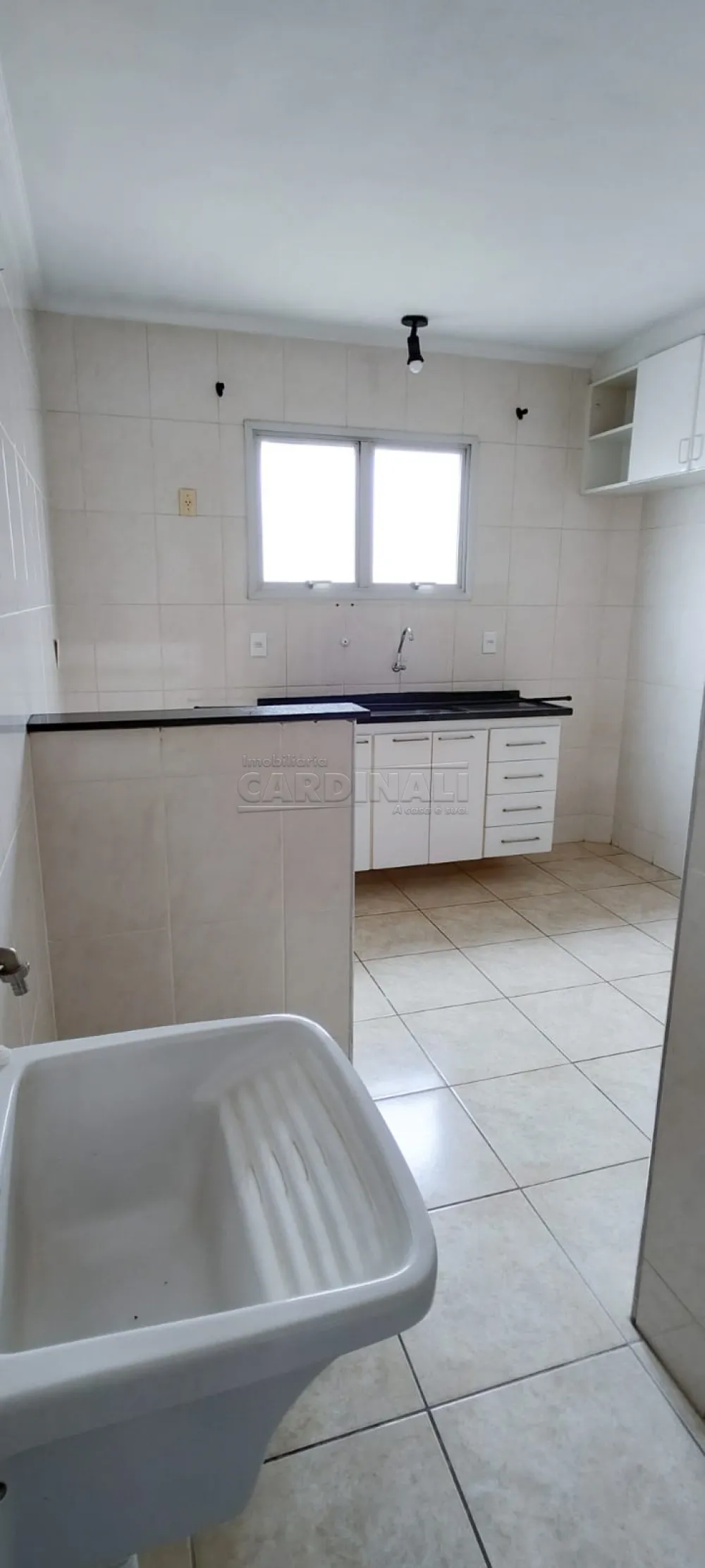 Alugar Apartamento / Padr&atilde;o em S&atilde;o Carlos R$ 1.000,00 - Foto 15