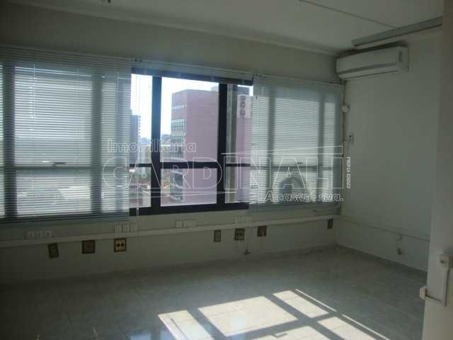 Comercial / Sala / Salão com Condomínio em São Carlos , Comprar por R$95.000,00