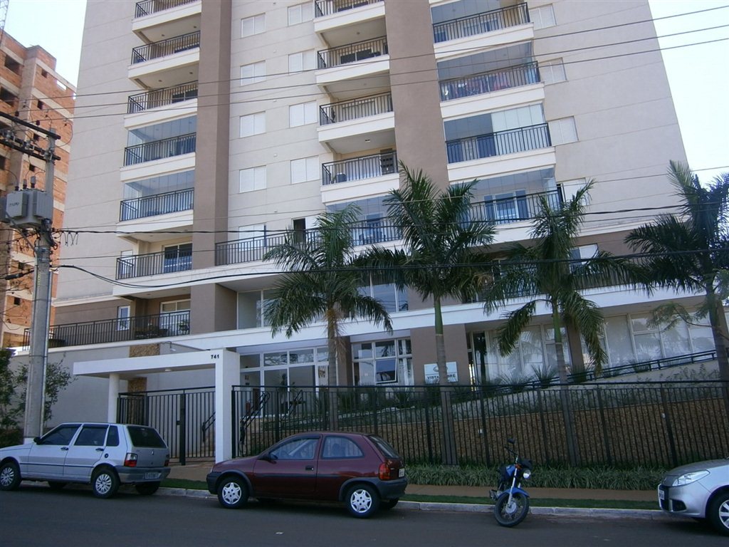 Apartamento / Padr&atilde;o em S&atilde;o Carlos 