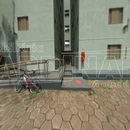 Apartamento / Flat com Condom&iacute;nio em S&atilde;o Carlos Alugar por R$1.056,00