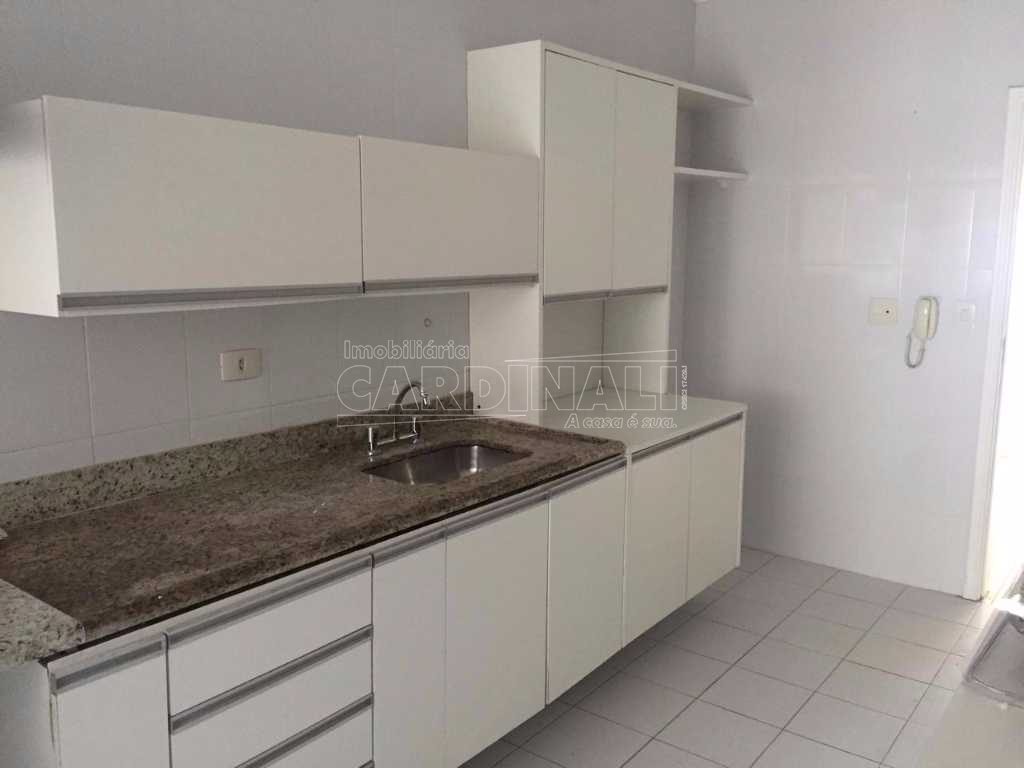 Apartamento / Padr&atilde;o em Guaruja , Comprar por R$950.000,00