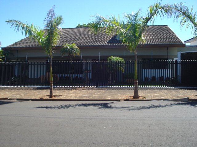 Casa / Padr&atilde;o em S&atilde;o Carlos 