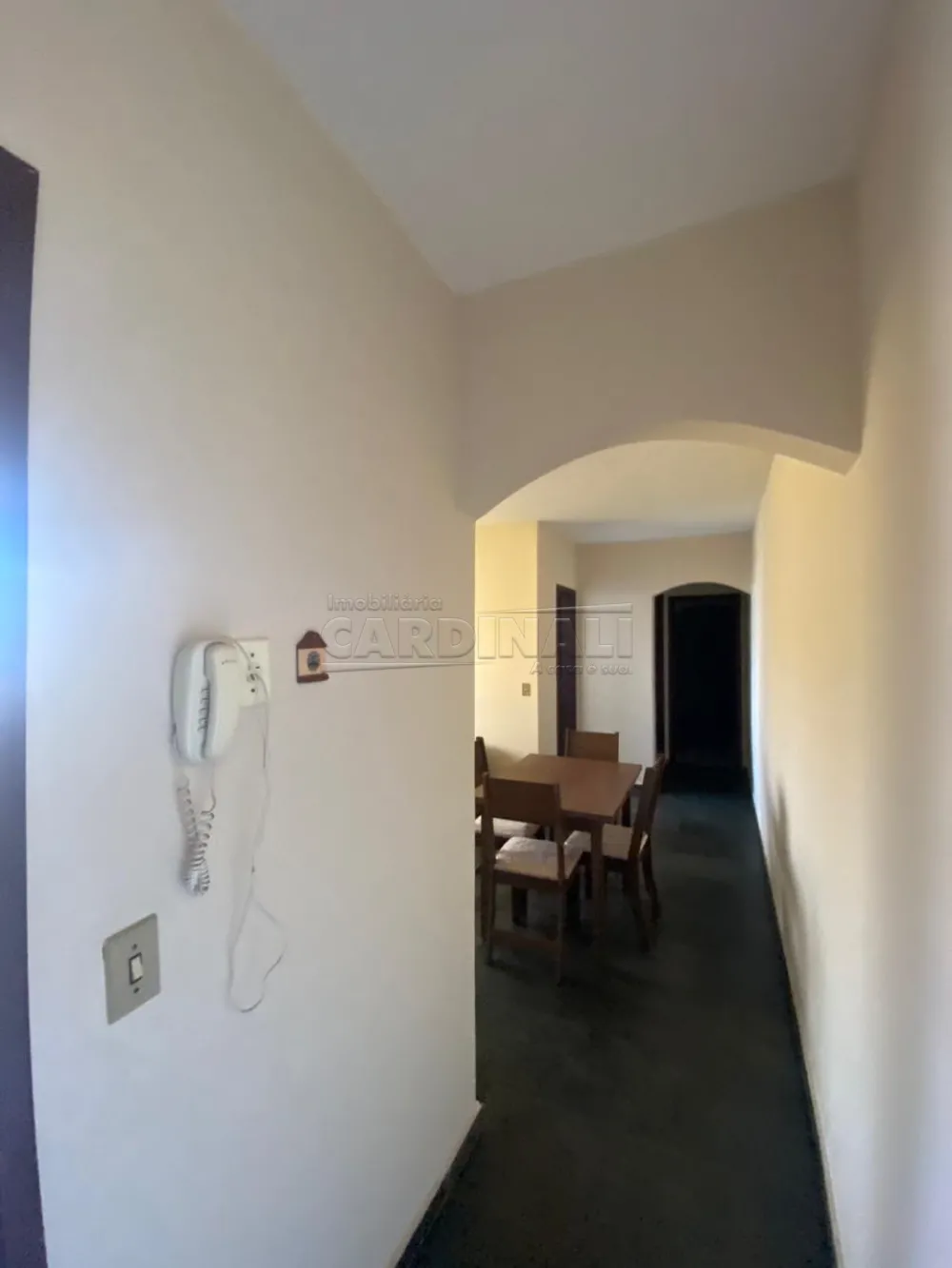 Alugar Apartamento / Padr&atilde;o em S&atilde;o Carlos R$ 1.056,00 - Foto 8