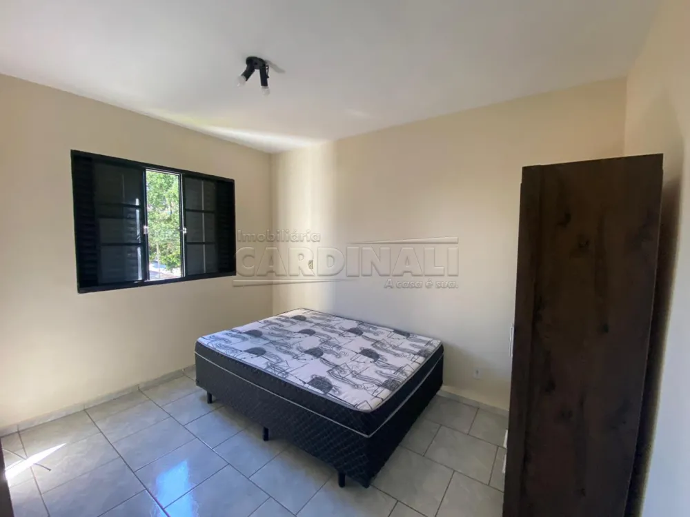 Alugar Apartamento / Padr&atilde;o em S&atilde;o Carlos R$ 1.056,00 - Foto 14