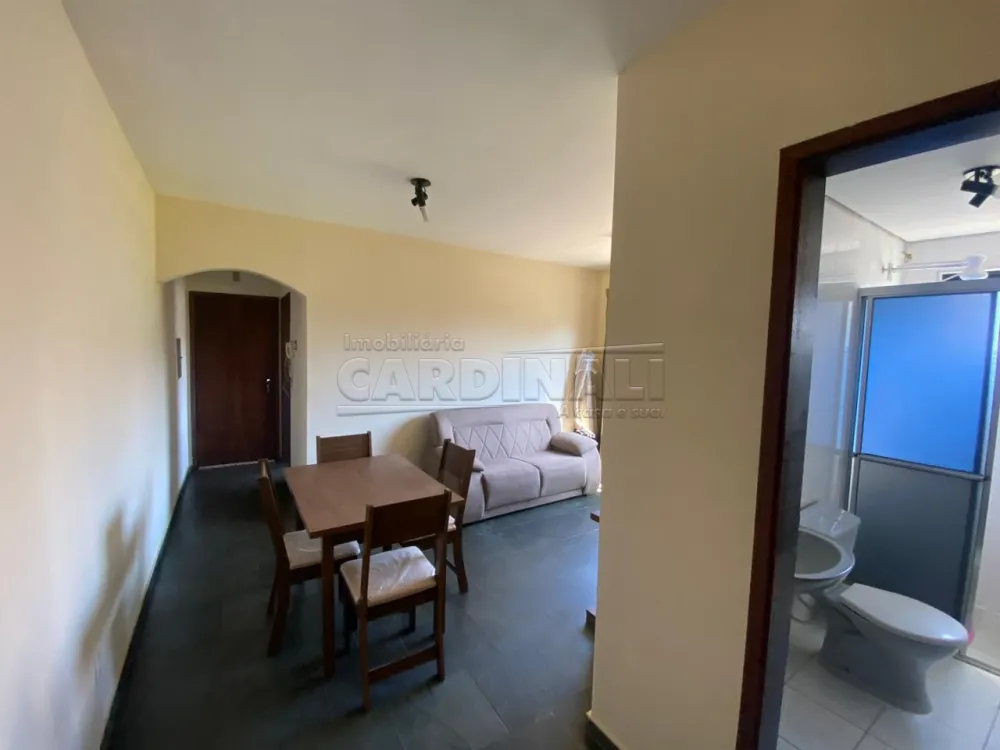 Alugar Apartamento / Padr&atilde;o em S&atilde;o Carlos R$ 1.056,00 - Foto 15