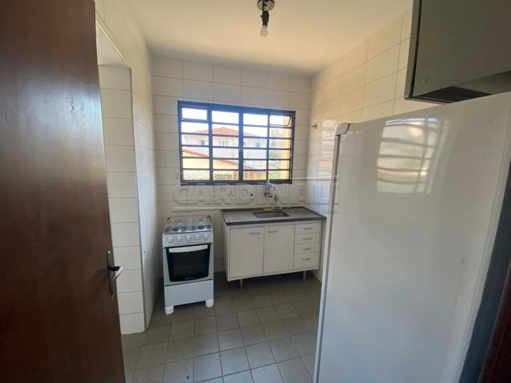 Alugar Apartamento / Padr&atilde;o em S&atilde;o Carlos R$ 1.056,00 - Foto 16