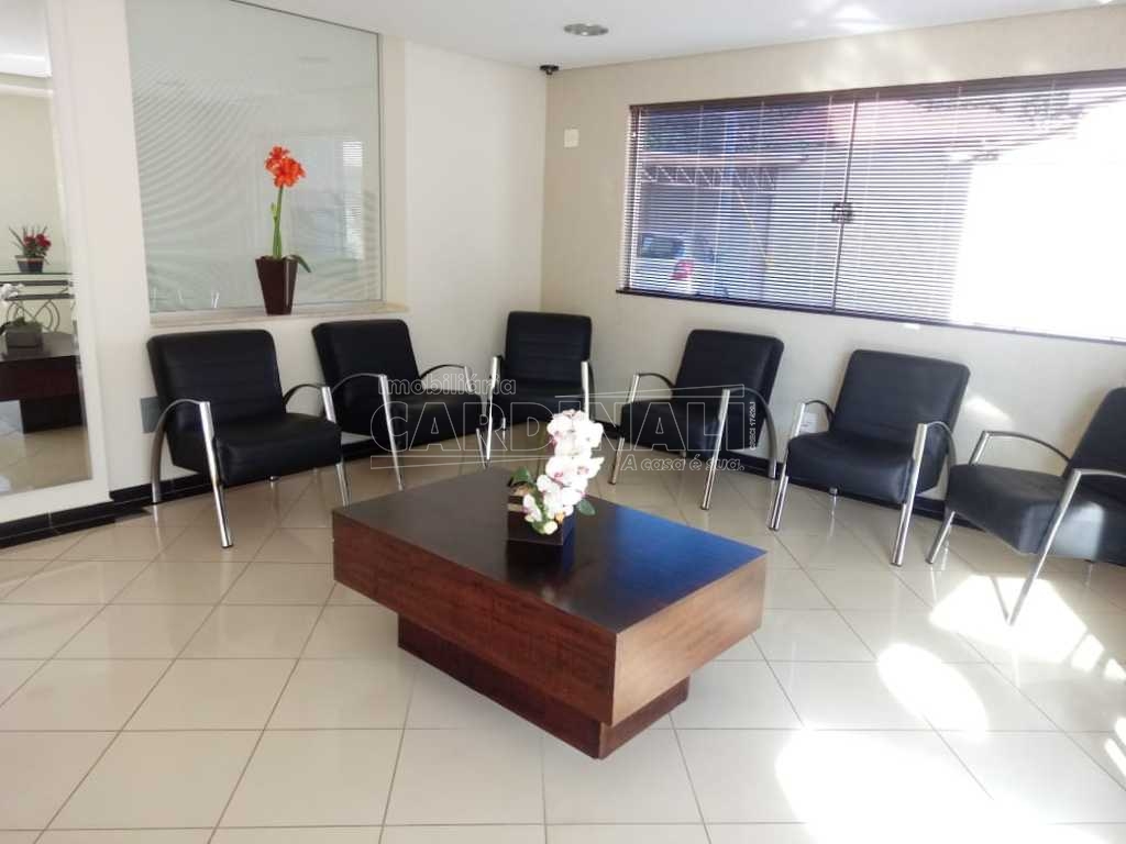 Apartamento / Padr&atilde;o em Araraquara Alugar por R$1.900,00