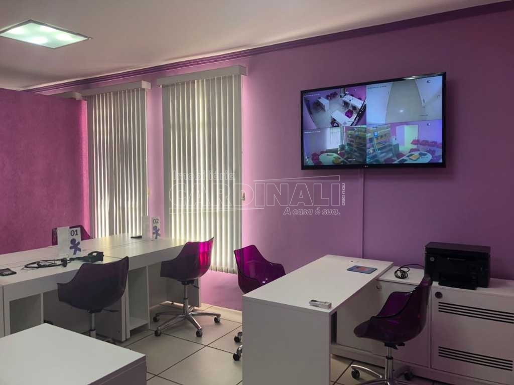 Comercial / Sala em S&atilde;o Carlos 