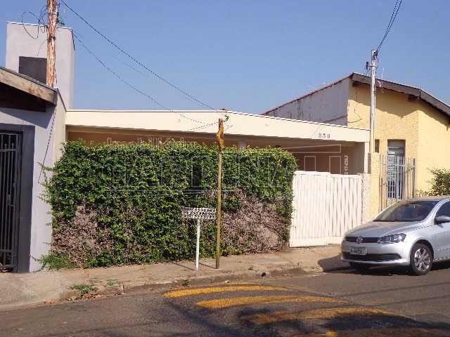 Casa / Padr&atilde;o em S&atilde;o Carlos Alugar por R$1.556,00