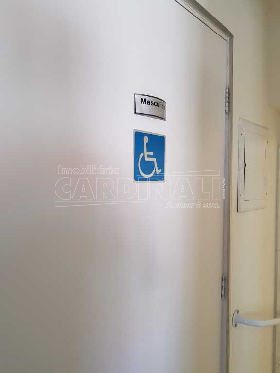 Comercial / Sala em S&atilde;o Carlos 