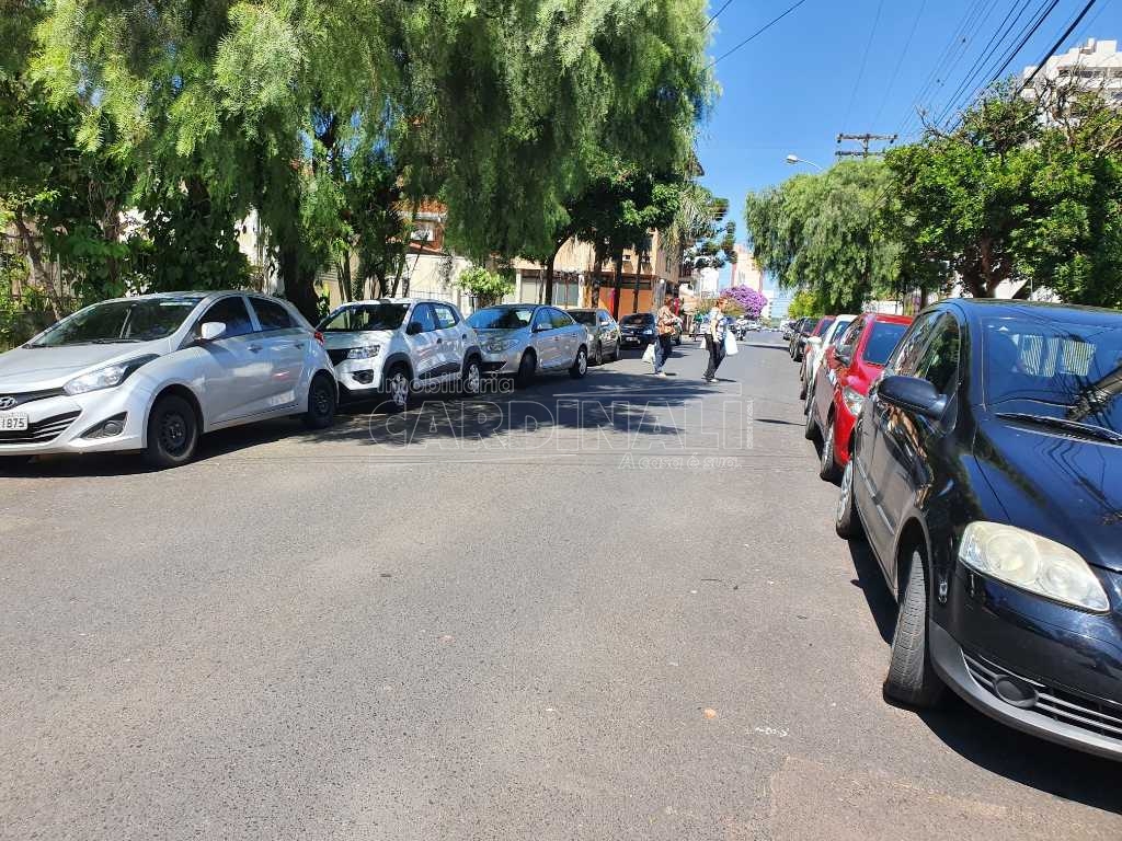 Casa / Padrão em São Carlos , Comprar por R$800.000,00