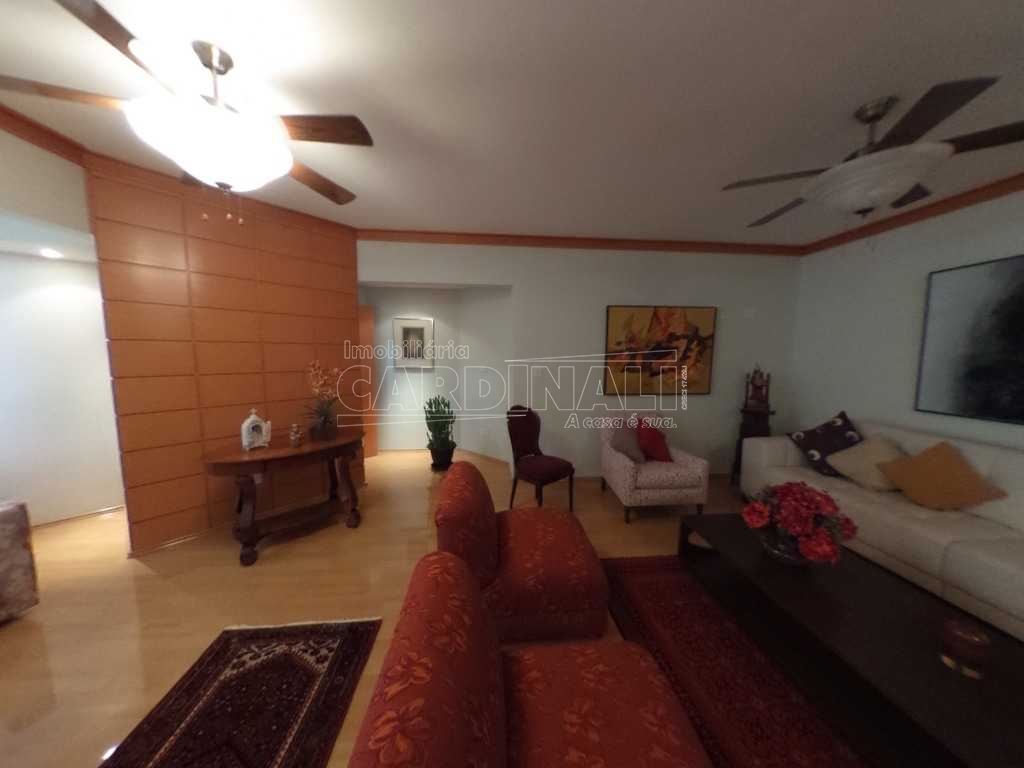 Apartamento / Padr&atilde;o em S&atilde;o Carlos 