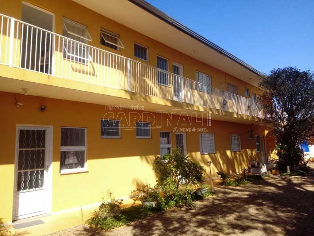 Apartamento / Kitchnet em Araraquara Alugar por R$680,00