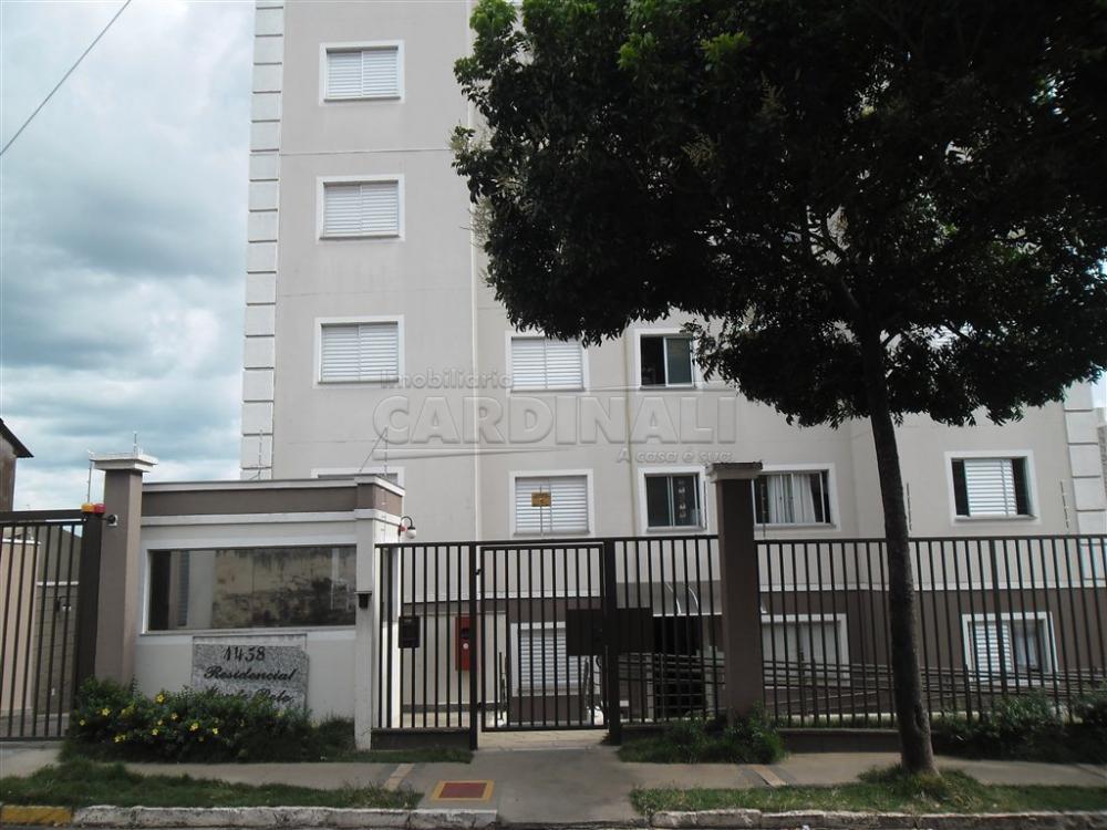 Apartamento / Padrão em São Carlos , Comprar por R$230.000,00