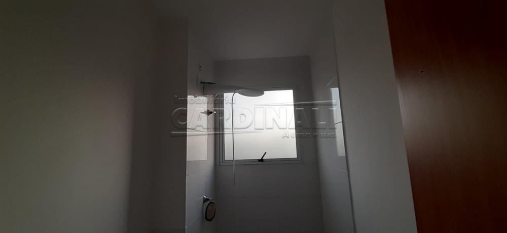 Alugar Apartamento / Padr&atilde;o em S&atilde;o Carlos R$ 889,00 - Foto 9