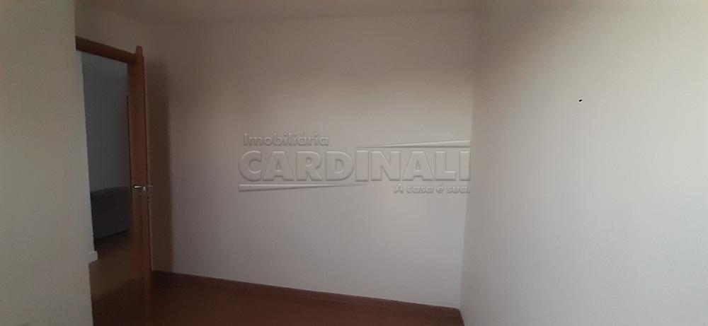 Alugar Apartamento / Padr&atilde;o em S&atilde;o Carlos R$ 889,00 - Foto 13