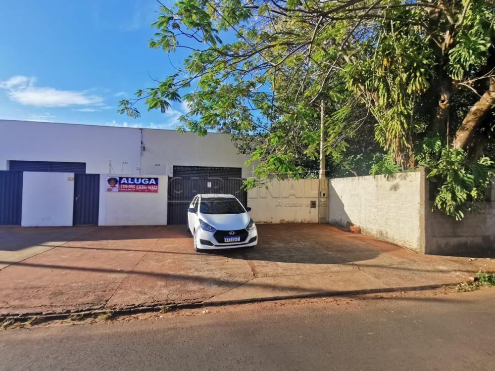 Comercial / Galp&atilde;o em Araraquara Alugar por R$4.000,00