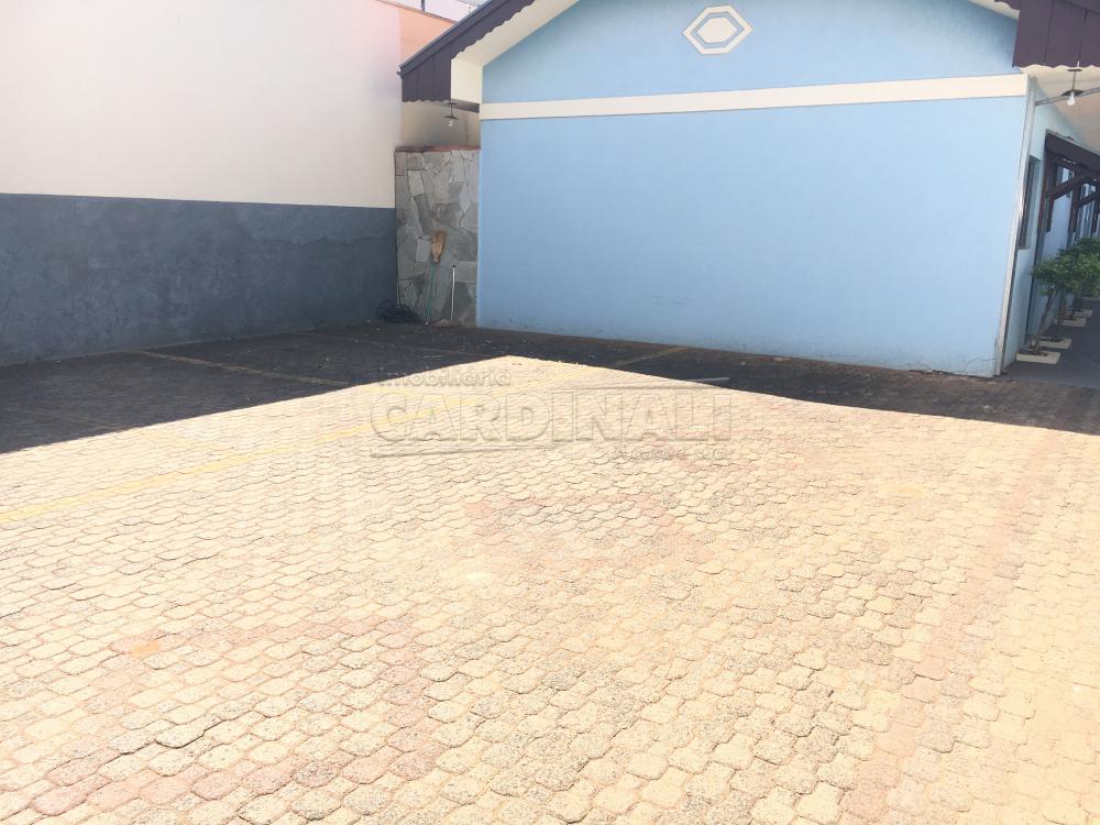 Alugar Apartamento / Kitchnet em S&atilde;o Carlos R$ 778,00 - Foto 2