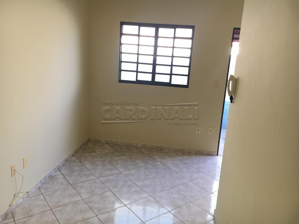Alugar Apartamento / Kitchnet em S&atilde;o Carlos R$ 778,00 - Foto 4