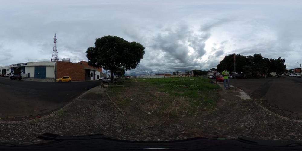 Comercial / Terreno em S&atilde;o Carlos Alugar por R$2.600,00