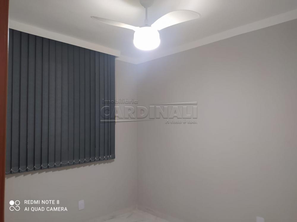 Alugar Apartamento / Padr&atilde;o em S&atilde;o Carlos R$ 1.113,00 - Foto 8