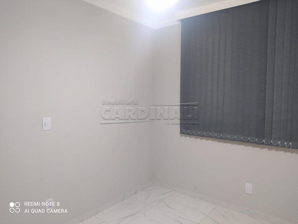 Alugar Apartamento / Padr&atilde;o em S&atilde;o Carlos R$ 1.113,00 - Foto 21