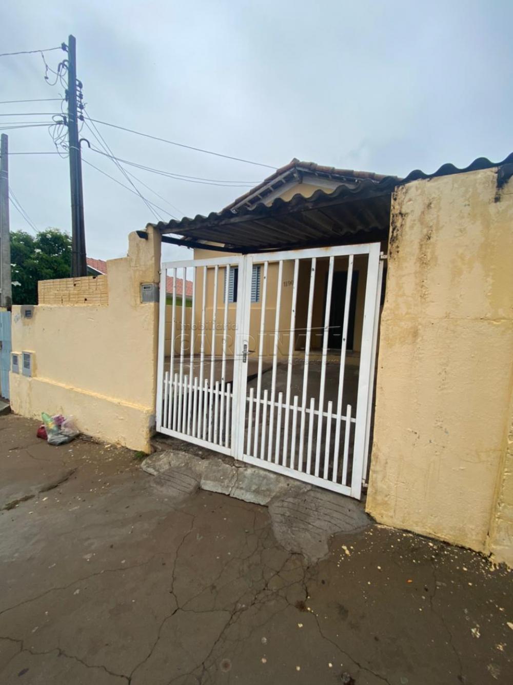 Casa / Padr&atilde;o em S&atilde;o Carlos Alugar por R$856,00