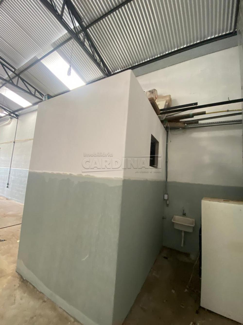 Alugar Comercial / Barrac&atilde;o em S&atilde;o Carlos R$ 3.000,00 - Foto 5