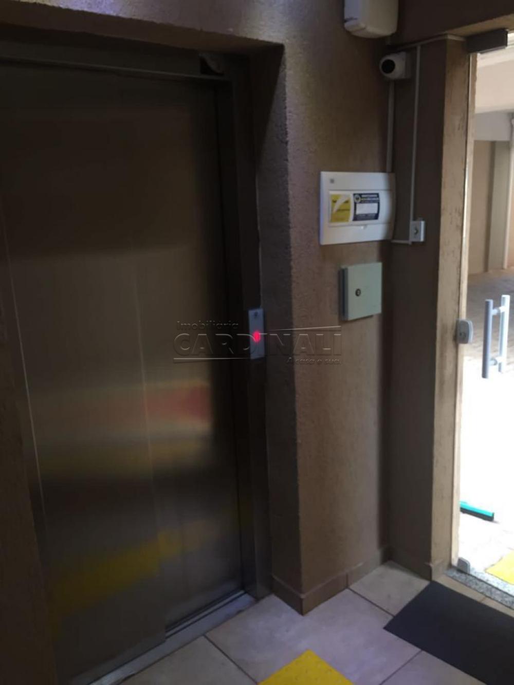 Alugar Apartamento / Padr&atilde;o em S&atilde;o Carlos R$ 1.256,00 - Foto 3