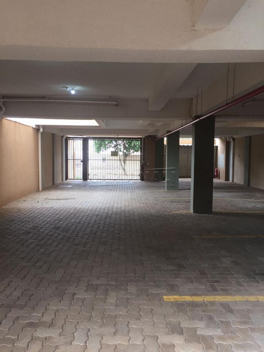 Alugar Apartamento / Padr&atilde;o em S&atilde;o Carlos R$ 1.256,00 - Foto 4