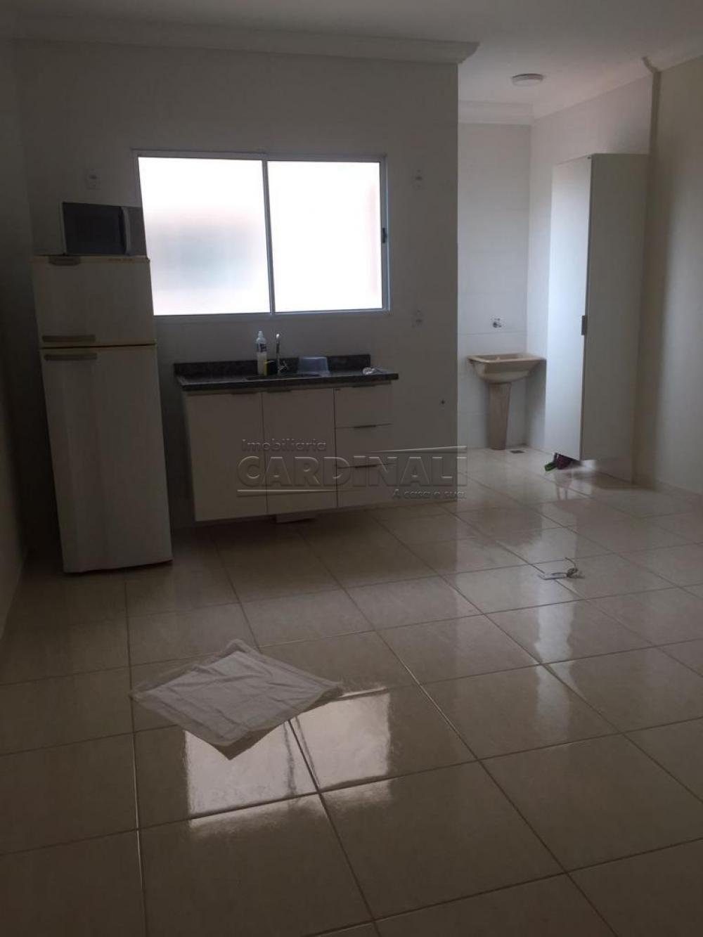 Alugar Apartamento / Padr&atilde;o em S&atilde;o Carlos R$ 1.256,00 - Foto 8
