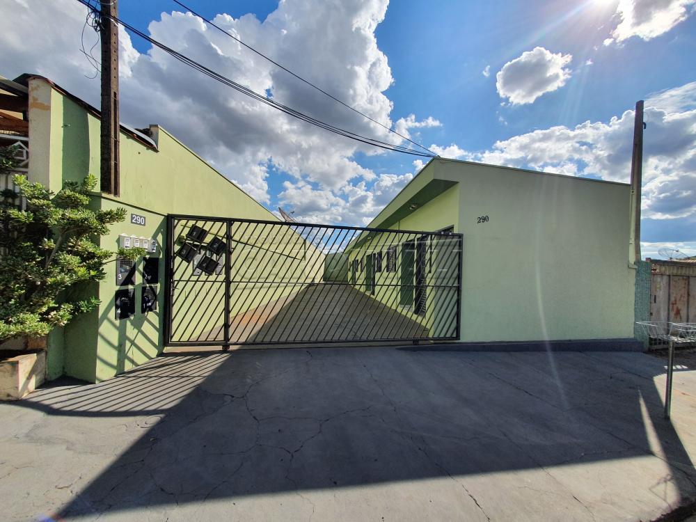 Apartamento / Padr&atilde;o em S&atilde;o Carlos Alugar por R$610,00