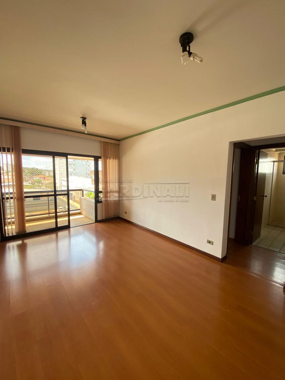 Apartamento / Padr&atilde;o em S&atilde;o Carlos 