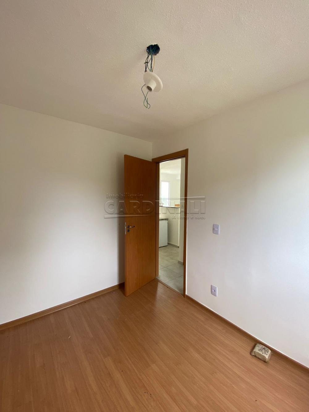 Alugar Apartamento / Padr&atilde;o em S&atilde;o Carlos R$ 1.667,00 - Foto 5
