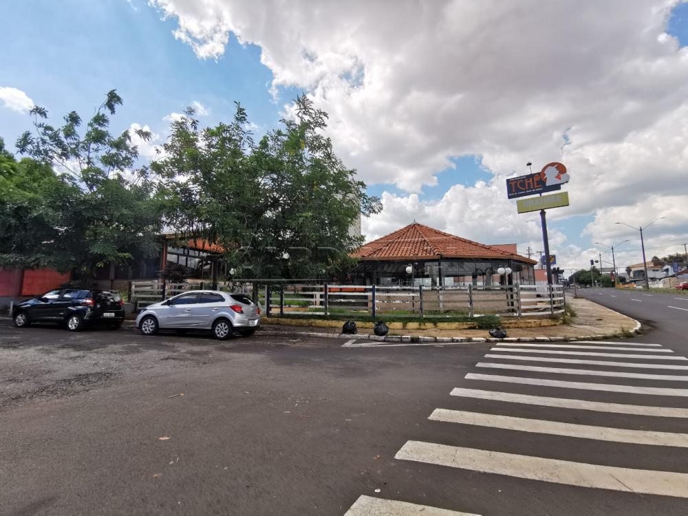 Comercial / Prédio em Araraquara Alugar por R$28.000,00