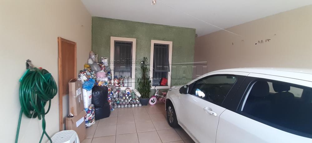 Alugar Casa / Padr&atilde;o em S&atilde;o Carlos R$ 889,00 - Foto 1