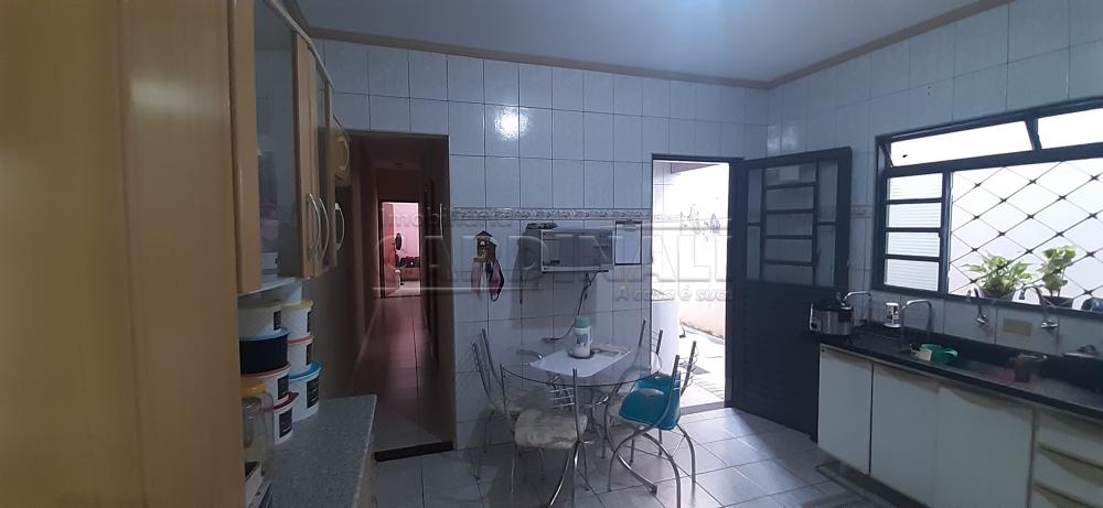 Alugar Casa / Padr&atilde;o em S&atilde;o Carlos R$ 889,00 - Foto 6