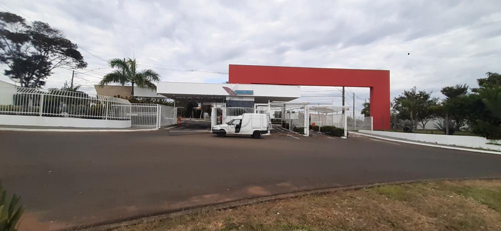 Casa / Condom&iacute;nio em S&atilde;o Carlos 