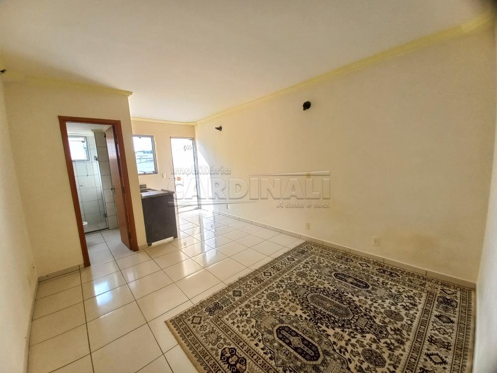 Apartamento / Padr&atilde;o em S&atilde;o Carlos Alugar por R$845,00