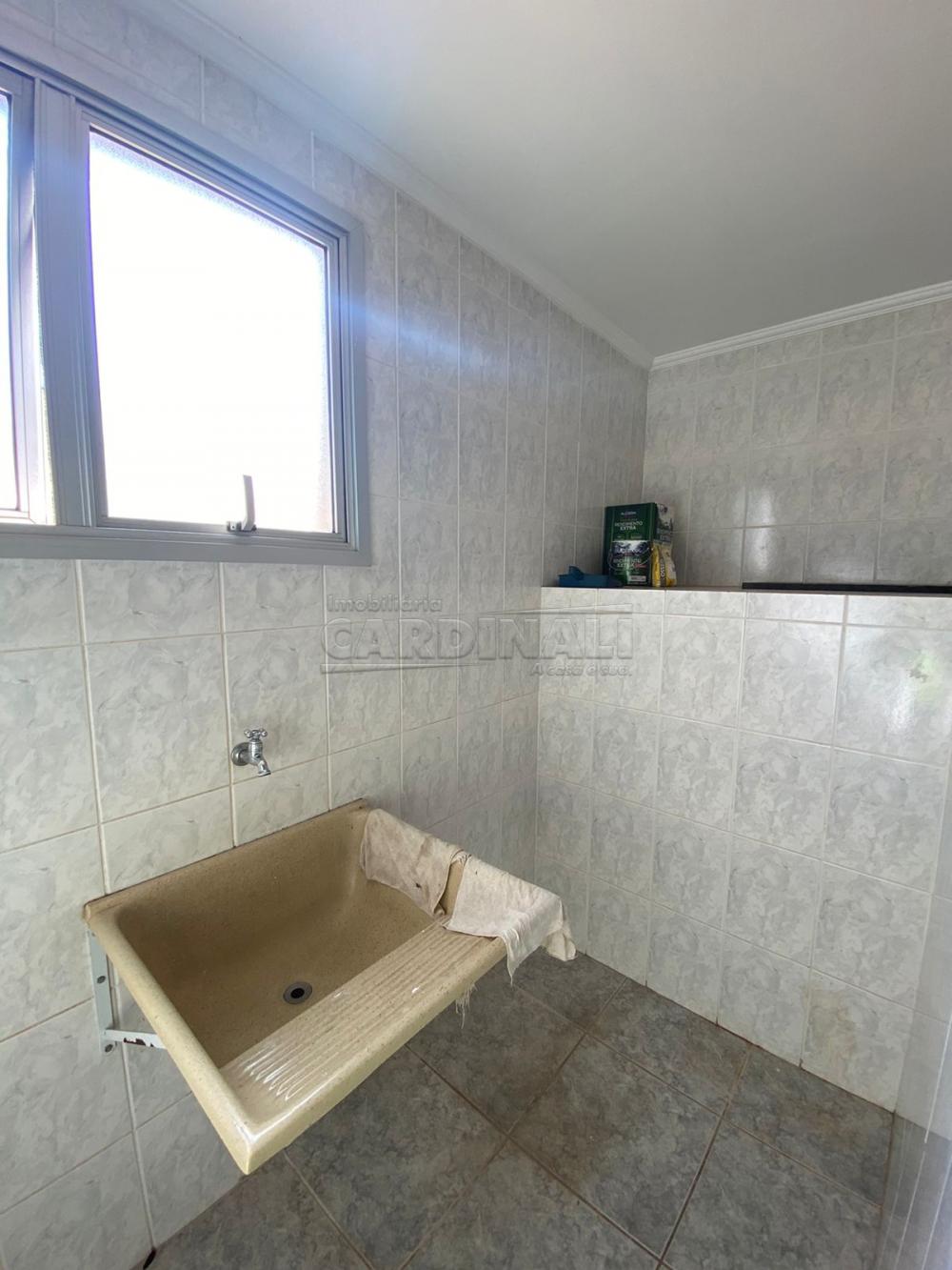Alugar Apartamento / Padr&atilde;o em S&atilde;o Carlos R$ 1.000,00 - Foto 12